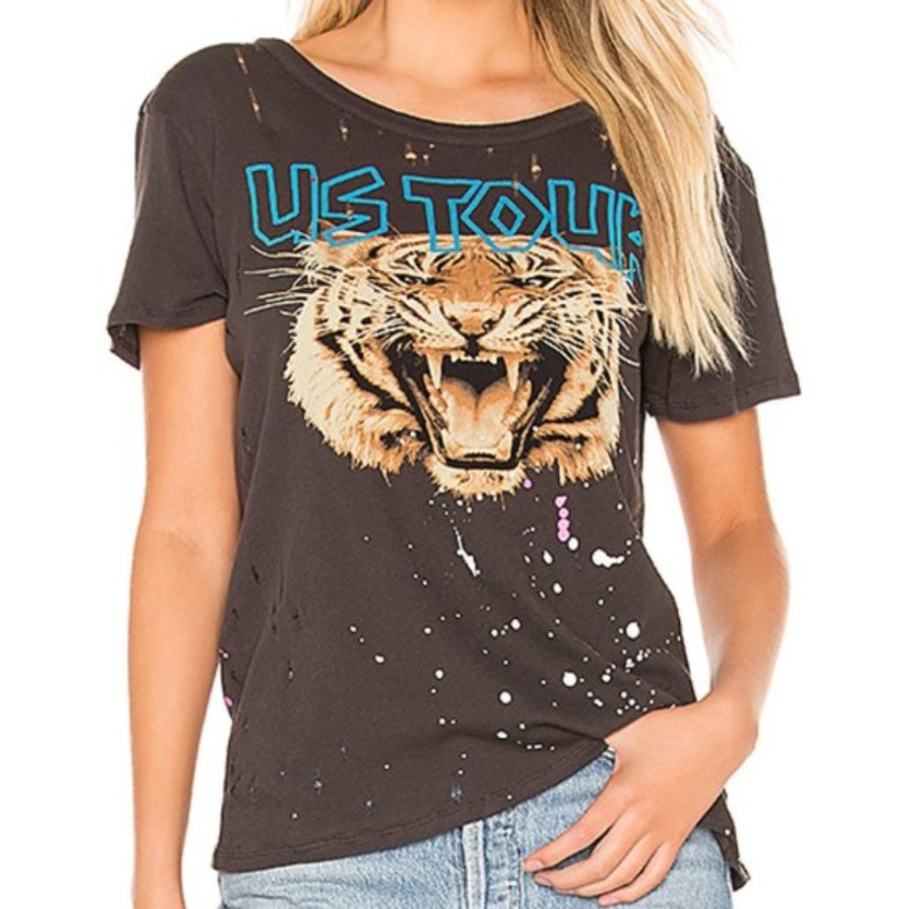 NWT Chaser US Tour Lion Graphic Tee